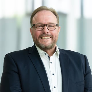 Professional headshot of Tobias Bahlinger, Geschäftsführer der LILIANUS GmbH